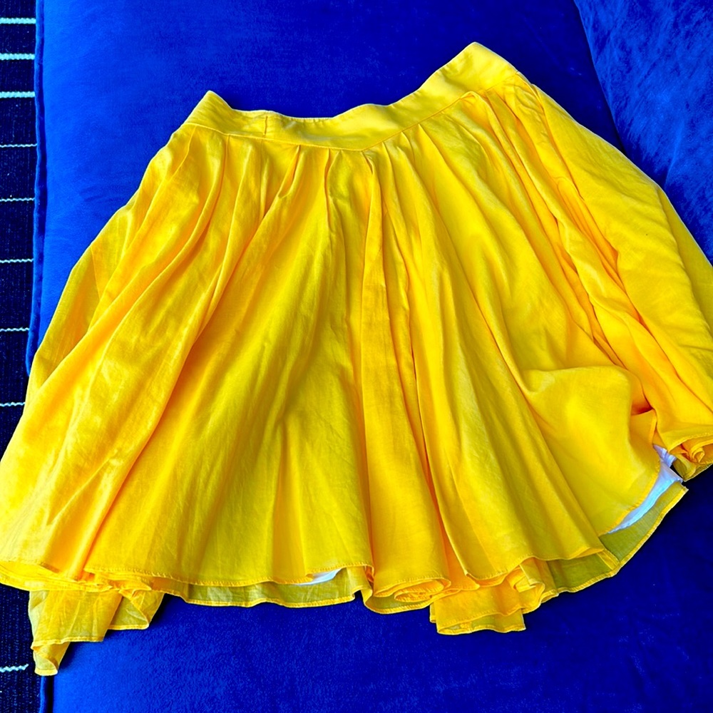 Bright yello circular skirt. Size 2 Perfect for Spring and Summer
